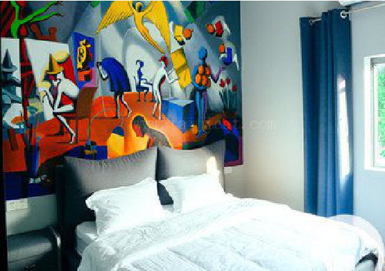 叶县对于酒店的墙体彩绘而言更注重哪些方面？